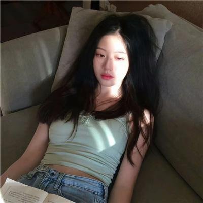 夹缝中